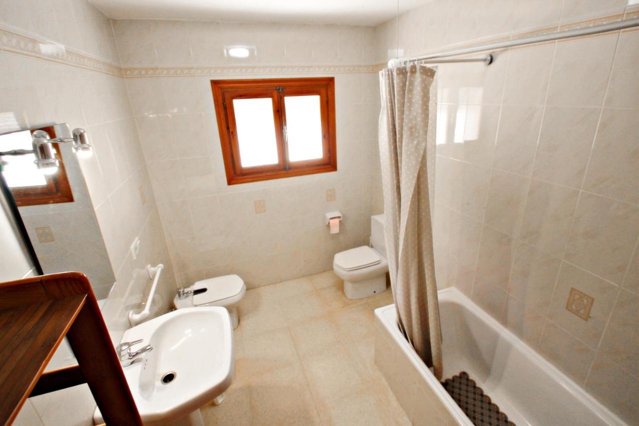 Laura-29A - Pretty Holiday Property With Garden And Private Pool In 칼페 외부 사진